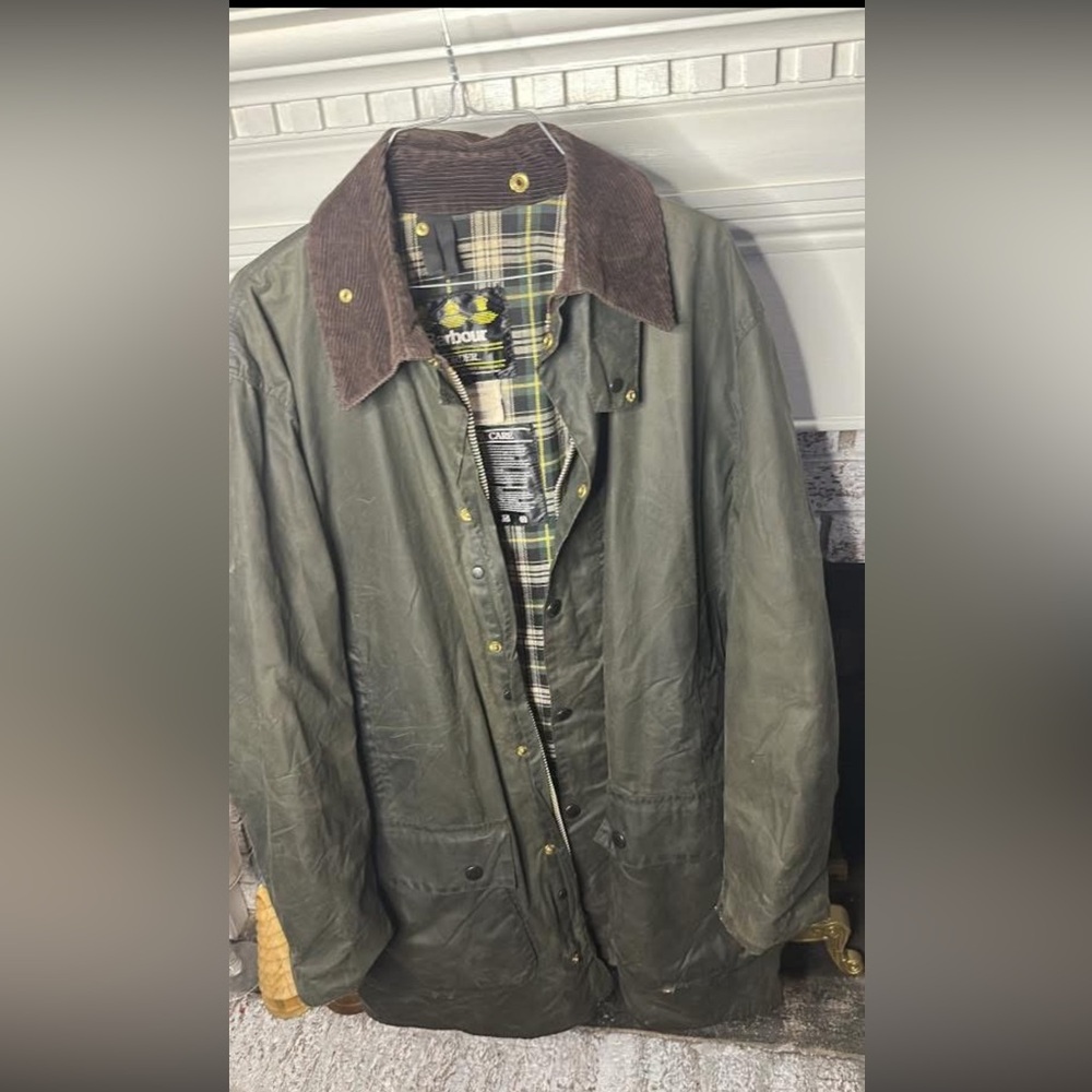 Vintage Barbour Beaufort Jacket A150 Size C42/107CM Green Wax Outdoor Distressed